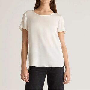 Quince Washable Stretch Silk Short Sleeve Tee in Ivory - Size XS